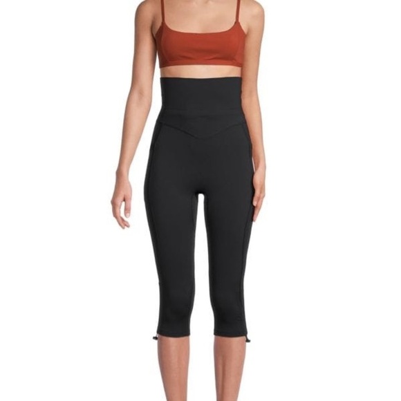 NEW FREE PEOPLE Class Act Cropped Legging in Black Size XS - Picture 3 of 6